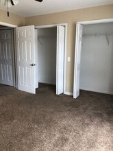 Brooke Village in Dexter, MO - Foto de edificio - Interior Photo