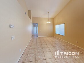 7440 W Sanna St in Peoria, AZ - Building Photo - Building Photo