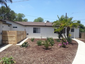 161 W Los Angeles Dr in Vista, CA - Building Photo - Building Photo