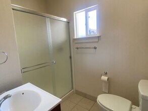 1034 W Julian St in San Jose, CA - Building Photo - Building Photo