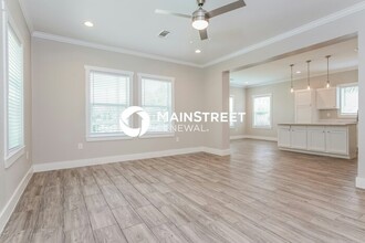 2520 E Ann Arbor Ave in Dallas, TX - Building Photo - Building Photo