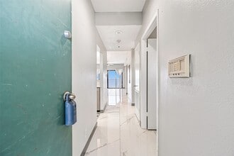 7700 Seawall Blvd, Unit 702 in Galveston, TX - Building Photo - Building Photo