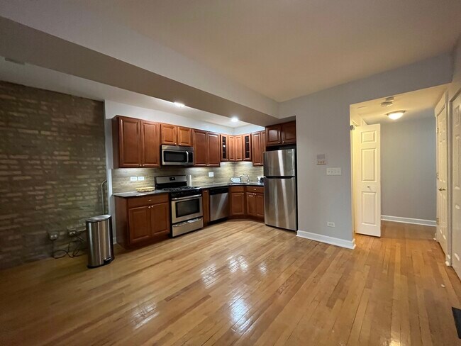 4938 N Winthrop Ave in Chicago, IL - Building Photo - Building Photo