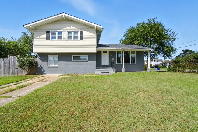 2918 Somerset Ln in Norfolk, VA - Building Photo - Building Photo