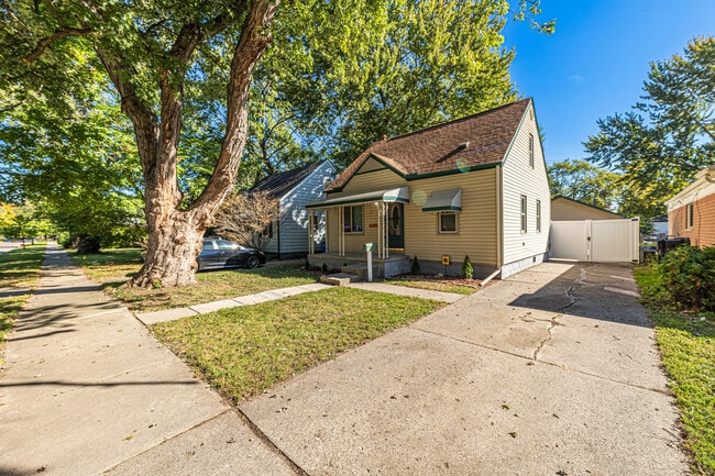 4705 Jackson St in Dearborn Heights, MI - Building Photo - Building Photo