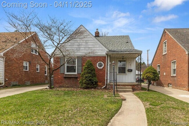 1815 Kingsbury Ave, Unit 124903 in Dearborn, MI - Building Photo - Building Photo