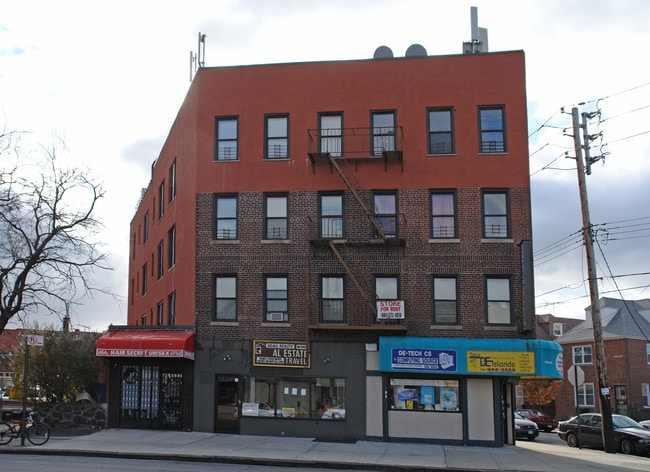 1450 E Gun Hill Rd in Bronx, NY - Building Photo - Building Photo