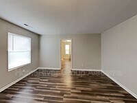 124 Lockport Dr photo'