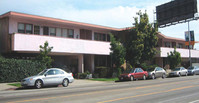 La Cienega Plaza in Los Angeles, CA - Foto de edificio - Building Photo