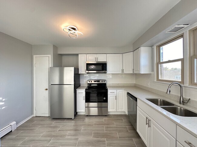 8644 Skokie Blvd in Skokie, IL - Building Photo - Building Photo