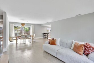 400 SE 5th Ct in Pompano Beach, FL - Building Photo - Building Photo