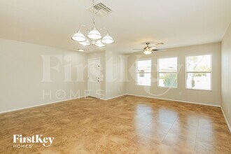 5878 E Cedarbird Dr in Tucson, AZ - Building Photo - Building Photo