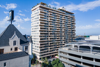 Ambassador Towers in Los Angeles, CA - Building Photo - Building Photo