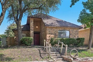 1221 Wheatfield Dr in Mesquite, TX - Building Photo