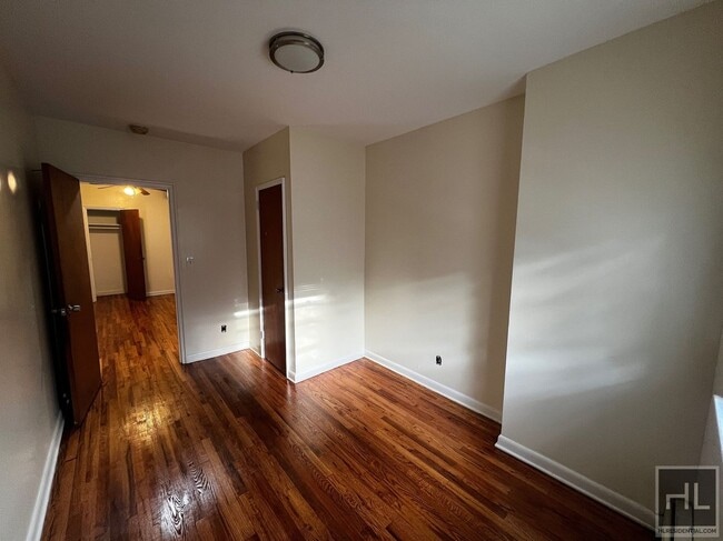 AMUNDSON AVENUE in Bronx, NY - Building Photo - Building Photo