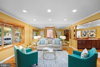 5110 Flanders Ave in Kensington, MD - Foto de edificio - Building Photo