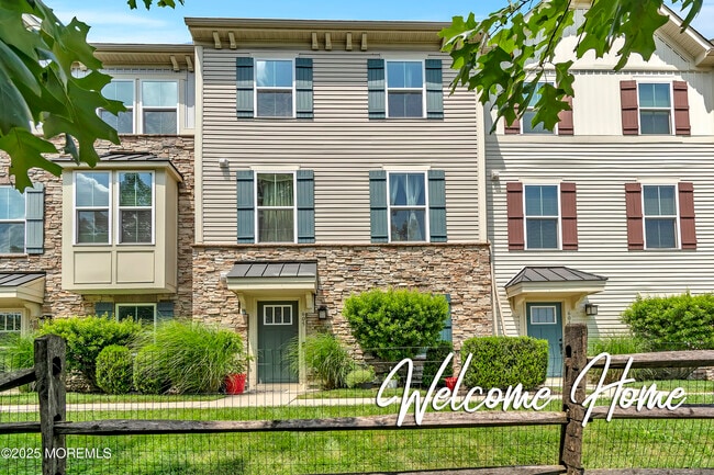 property at 605 Bayside Ct
