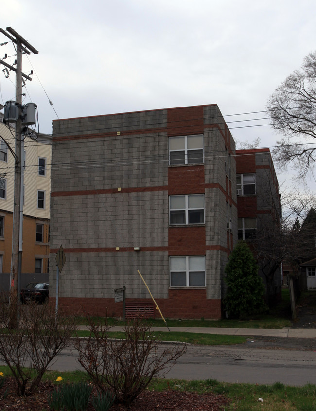 94 Henry St in Binghamton, NY - Building Photo - Building Photo