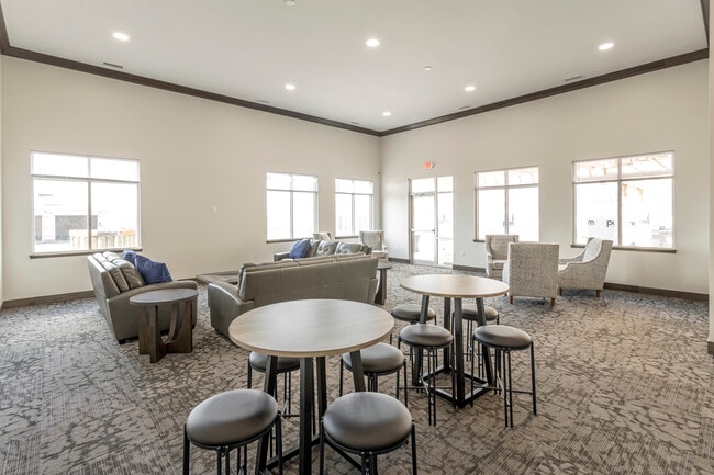 City's Edge in Sioux Falls, SD - Foto de edificio - Interior Photo