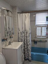 21 Belknap St, Unit 2 in Somerville, MA - Building Photo - Building Photo