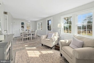 3220 Windy Bush Rd in New Hope, PA - Foto de edificio - Building Photo