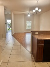 250 SW 145th Dr in Newberry, FL - Foto de edificio - Building Photo