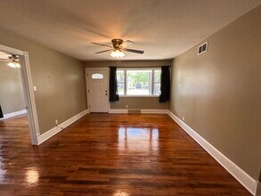 345 Turkle Ave in Haysville, KS - Building Photo - Building Photo