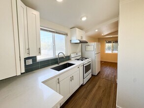 3485-87 Del Rey St in San Diego, CA - Building Photo - Building Photo