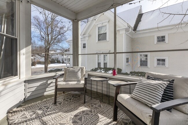 85 Bedford St in Bridgewater, MA - Building Photo - Building Photo