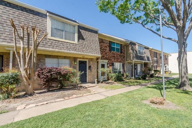 4932 Milwee St in Houston, TX - Building Photo - Building Photo