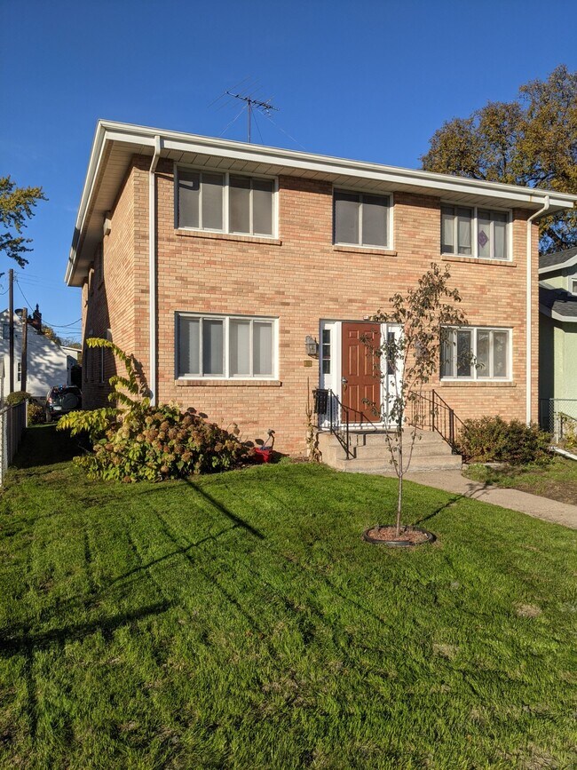 1916 N 44th Ave, Unit #4