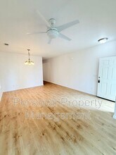 11706 NW 28th Ave in Vancouver, WA - Building Photo - Building Photo