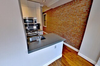 20 Prince St in New York, NY - Building Photo - Building Photo