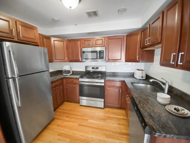 16 Notre Dame St, Unit #3 in Boston, MA - Building Photo - Building Photo
