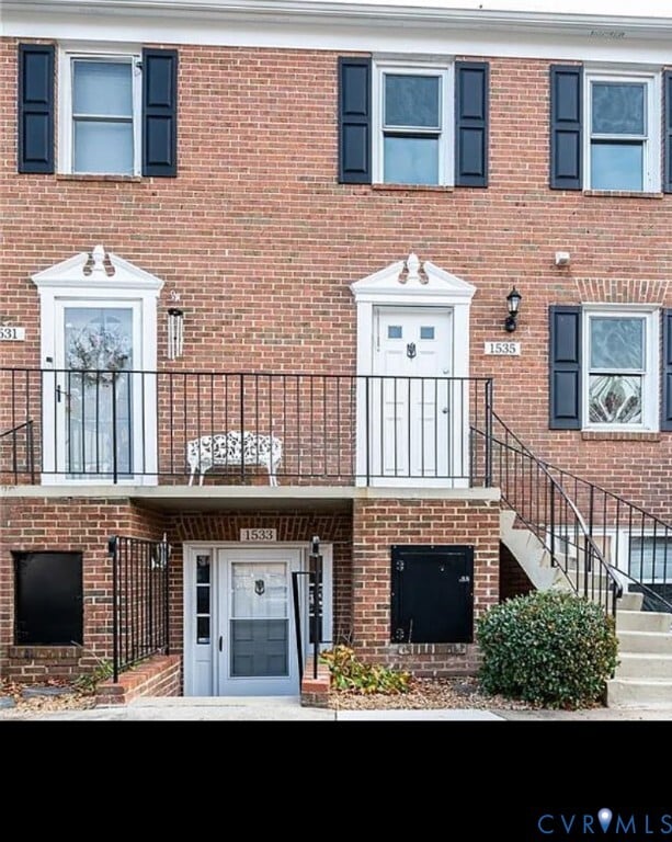 property at 1535 Front Royal Dr