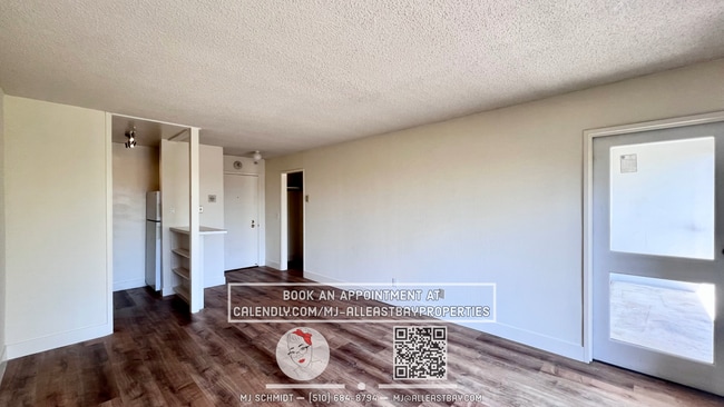 8 Captain Dr in Emeryville, CA - Building Photo - Building Photo