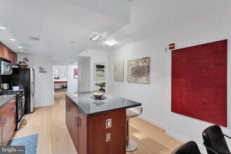 912 F St NW in Washington, DC - Building Photo - Building Photo