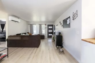 55 SW Eastern Ave in Grants Pass, OR - Building Photo - Building Photo