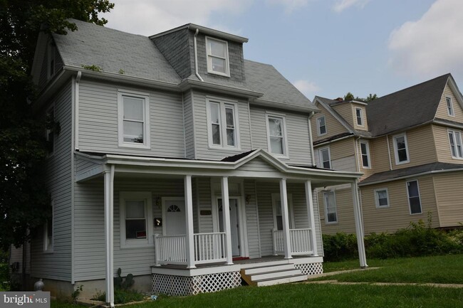 property at 4004 Belvieu Ave
