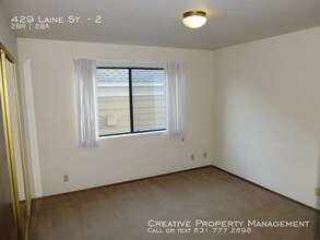 429 Laine St-Unit -2 in Monterey, CA - Foto de edificio - Building Photo