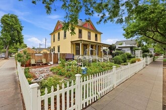 482 South St in Hollister, CA - Building Photo - Building Photo