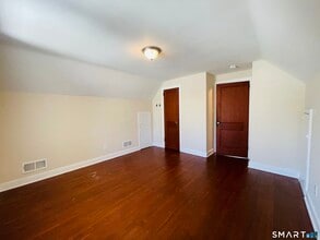 194 Washington Ave in Torrington, CT - Building Photo - Building Photo