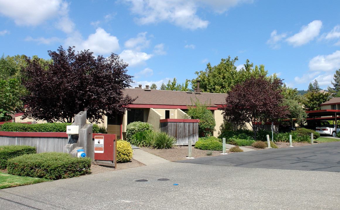 Redwood Village in Santa Rosa, CA - Building Photo