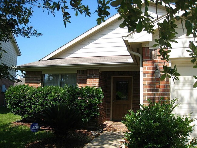 21135 Birchbank Ln in Katy, TX - Foto de edificio - Building Photo