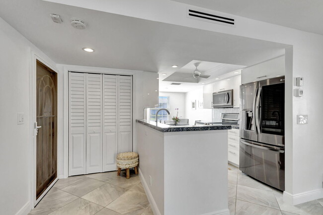 1130 Sugar Sands Blvd in West Palm Beach, FL - Building Photo - Building Photo
