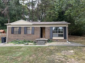 2248 Deerwood Rd in Knoxville, TN - Building Photo