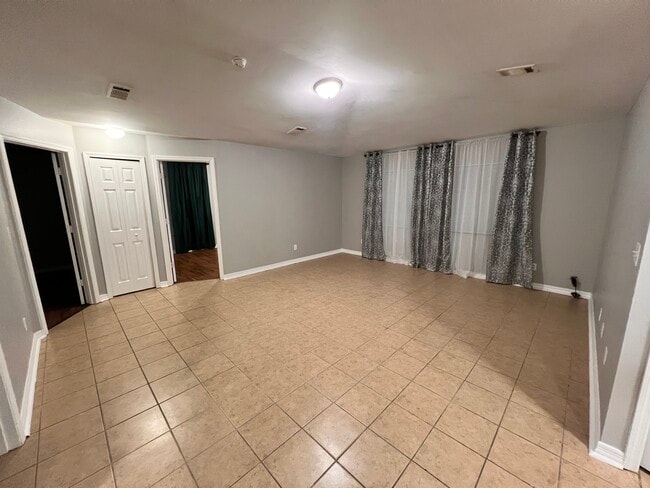 6127 E Clay St in Bay St. Louis, MS - Building Photo - Building Photo