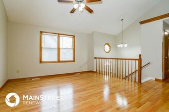 8620 N Crawford Ave in Kansas City, MO - Foto de edificio - Building Photo