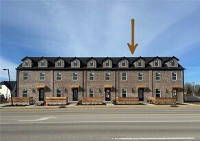 5904 S Bellview Rd in Rogers, AR - Building Photo