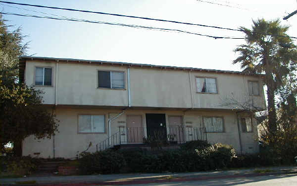 2576 35th Ave in Oakland, CA - Building Photo - Building Photo